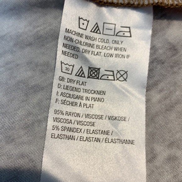 LOGO Boho peplum top with pockets - Picture 4 of 4